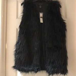 Sale. New faux fur vest